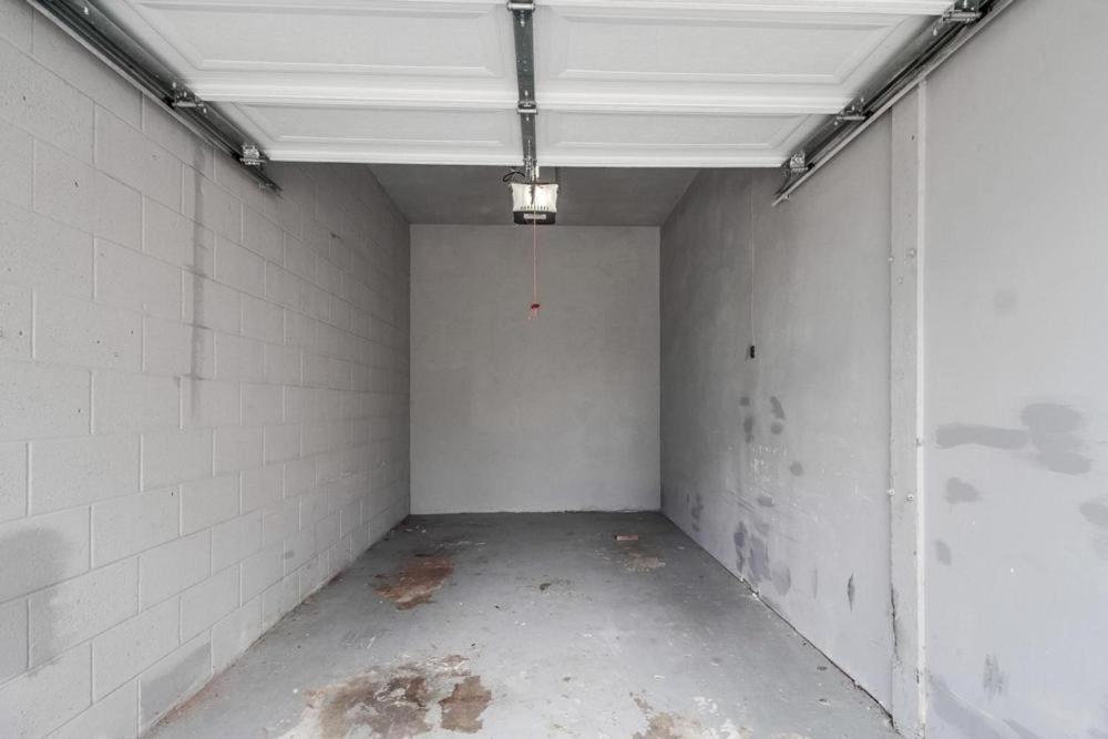 Mission Escape Near Ocean And Bay With Private Balcony Bbq And Garage Parking *