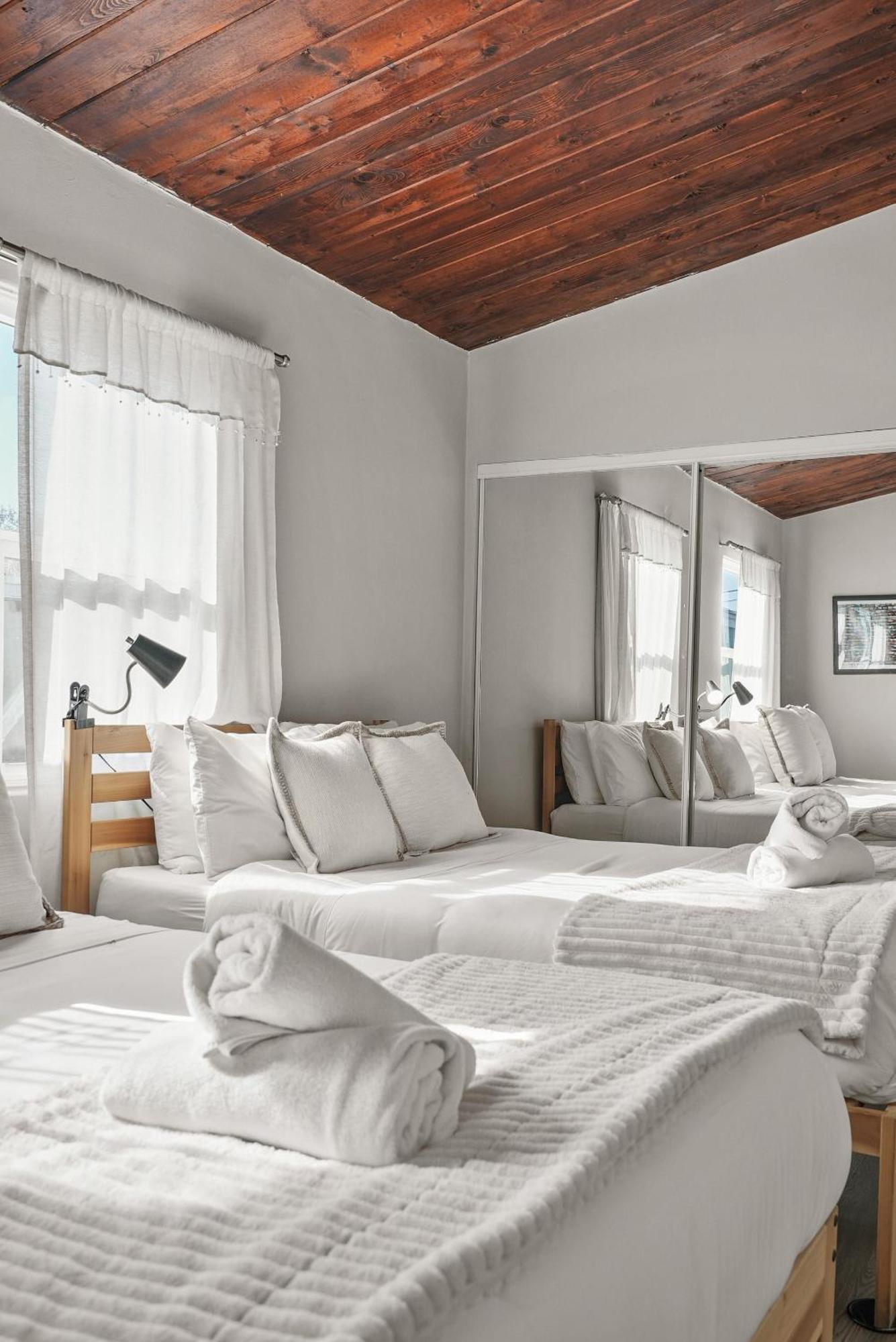Holiday home Mission Escape Near Ocean And Bay With Private Balcony Bbq And Garage Parking
