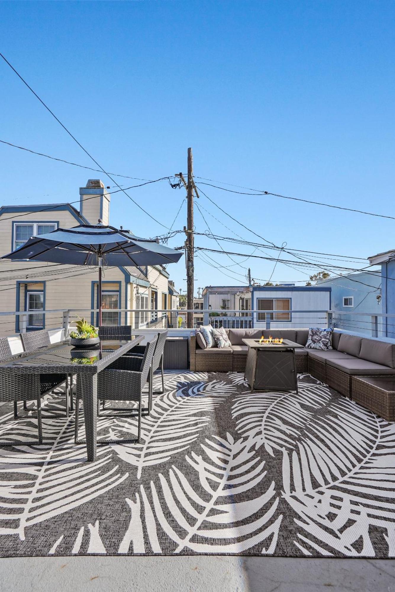 Holiday home Mission Escape Near Ocean And Bay With Private Balcony Bbq And Garage Parking